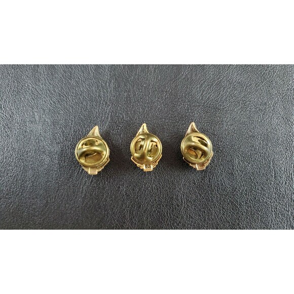 Vintage Red Cross Gold Tone & Red Teardrop 2 3 4 Gallon Blood Donor Pins Lot - Picture 9 of 9